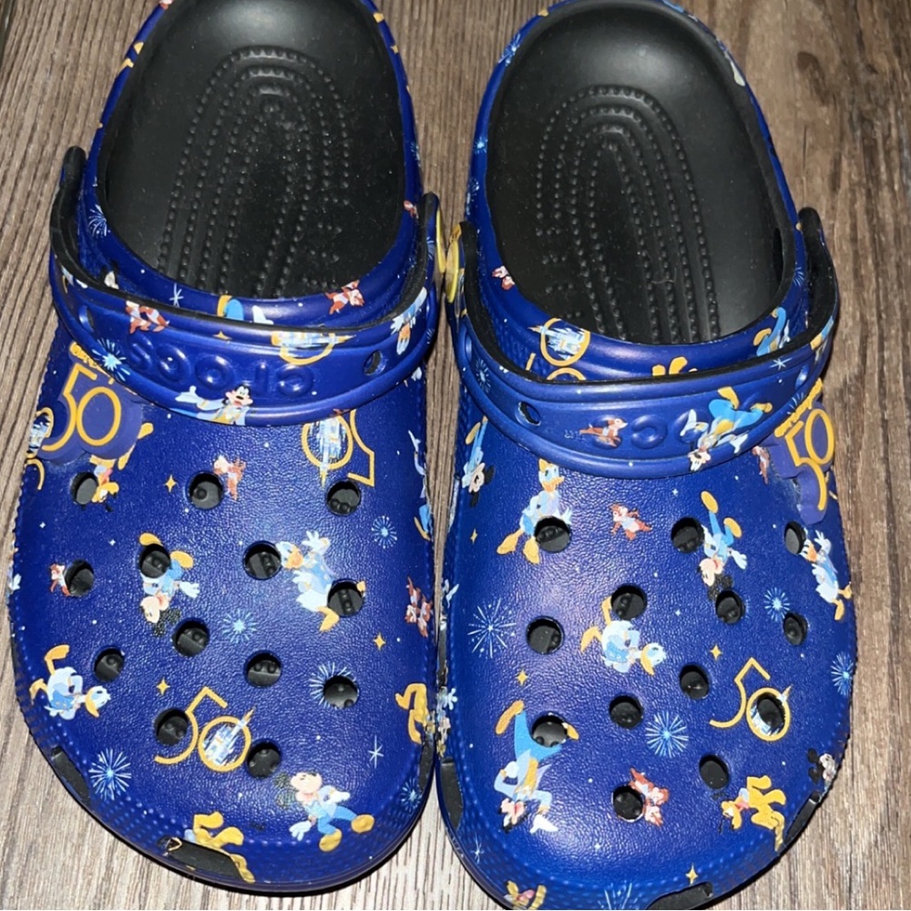 Disney 50th Anniversary Crocs Women’s Size 7
